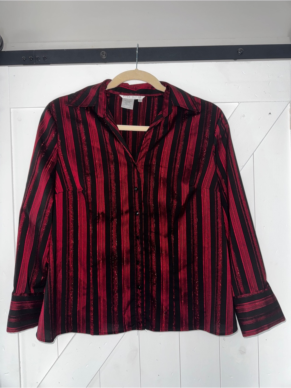 Fred David Black and Red Vertical Stripe Button-Down Top - size 1X
